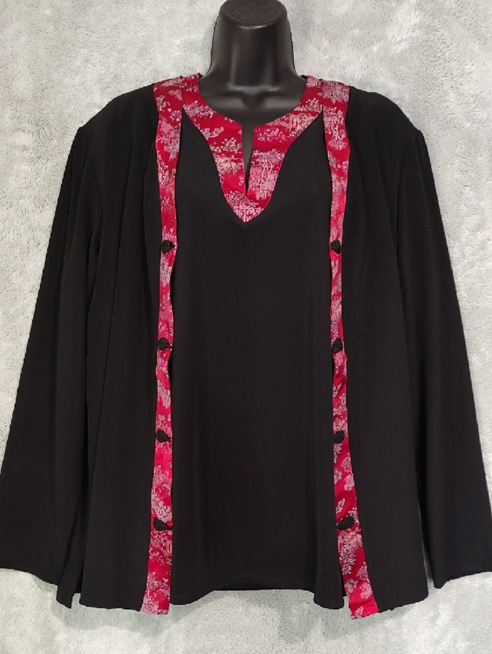 Susan Graver Black Three-Piece Tunic Set with Red Floral Trim - Picture 8 of 16
